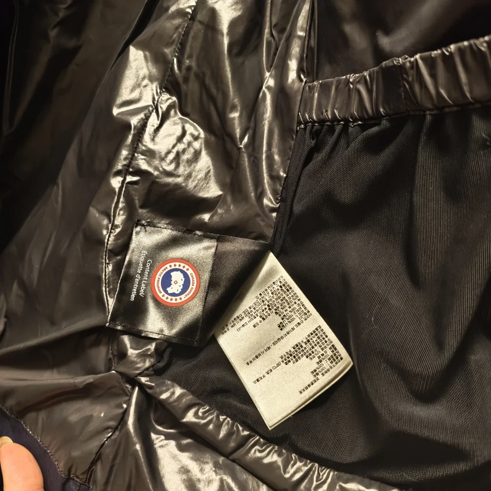 Canada Goose Women's Dark Blue Puffer Jacket - Picture 6 of 10